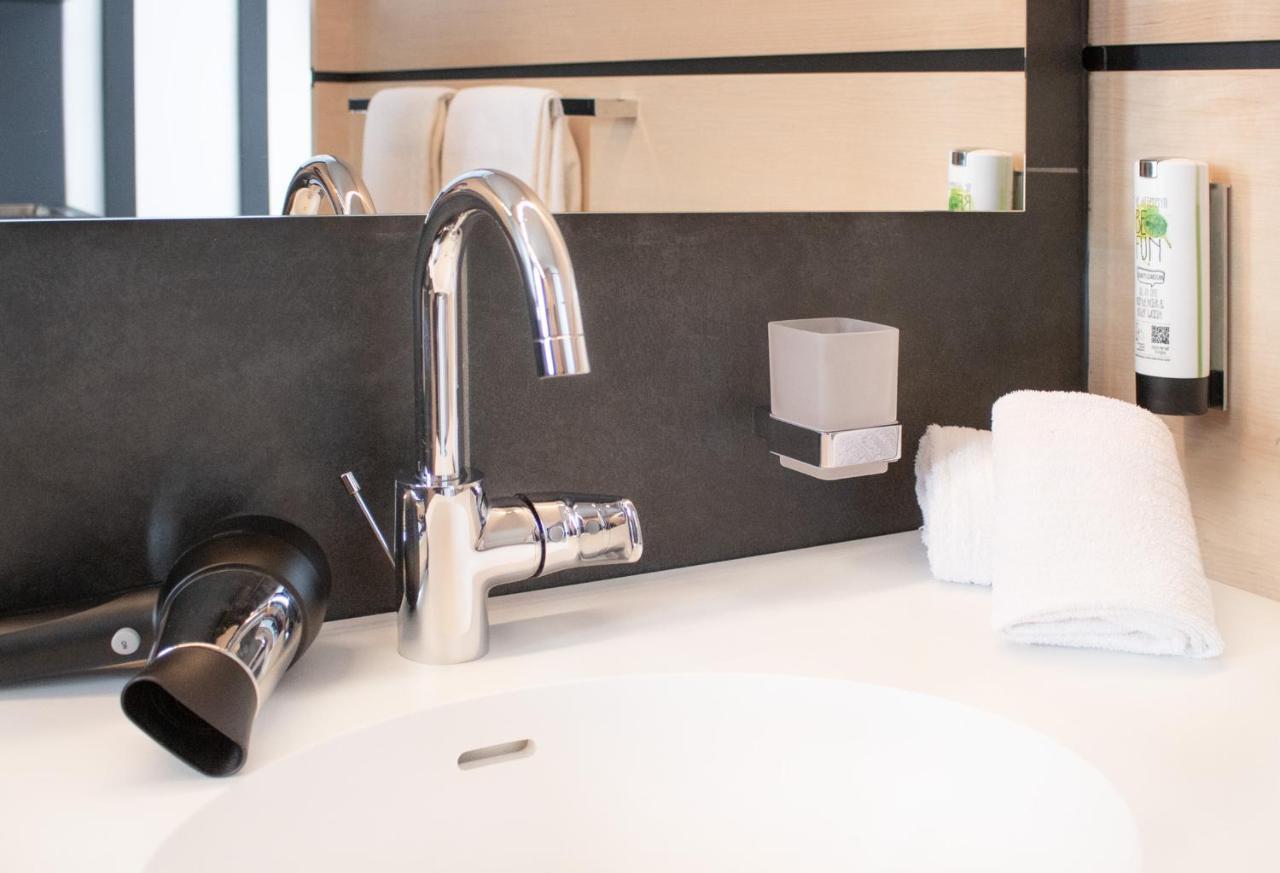 Zor Hotel By Wmm Hotels Zimmern ob Rottweil Esterno foto